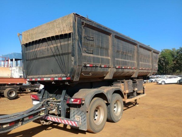 Semi Reboque Aço Carbono